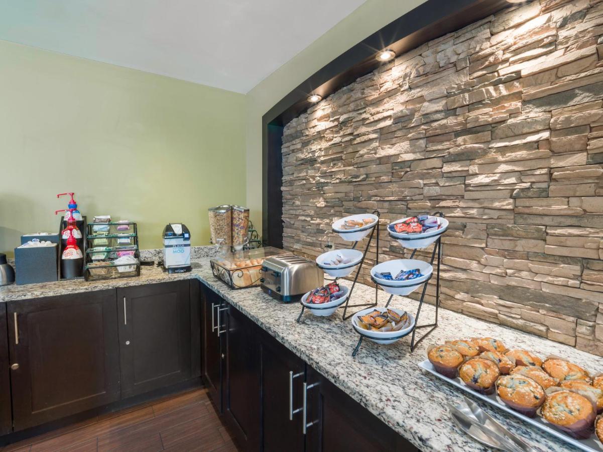 Staybridge Suites West Edmonton By Ihg Exteriér fotografie
